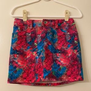 NWOT Alice + Olivia printed mini skirt